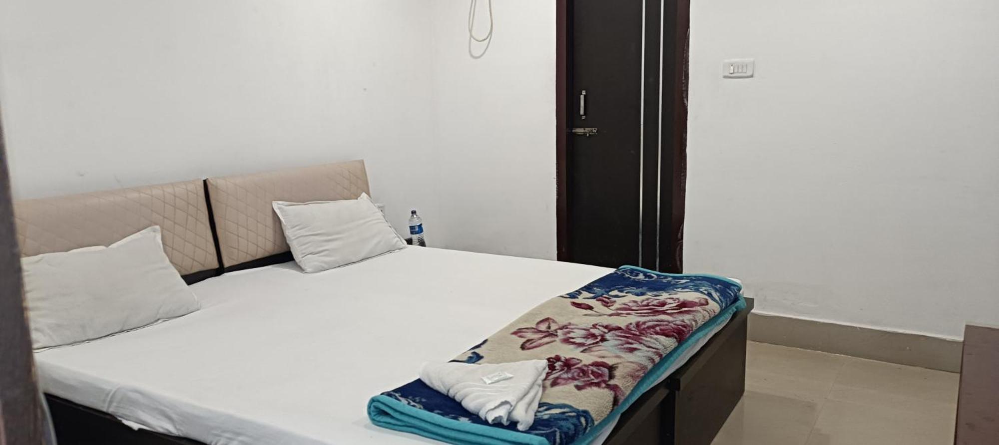 גווהטי Hotel Lemon House מראה חיצוני תמונה